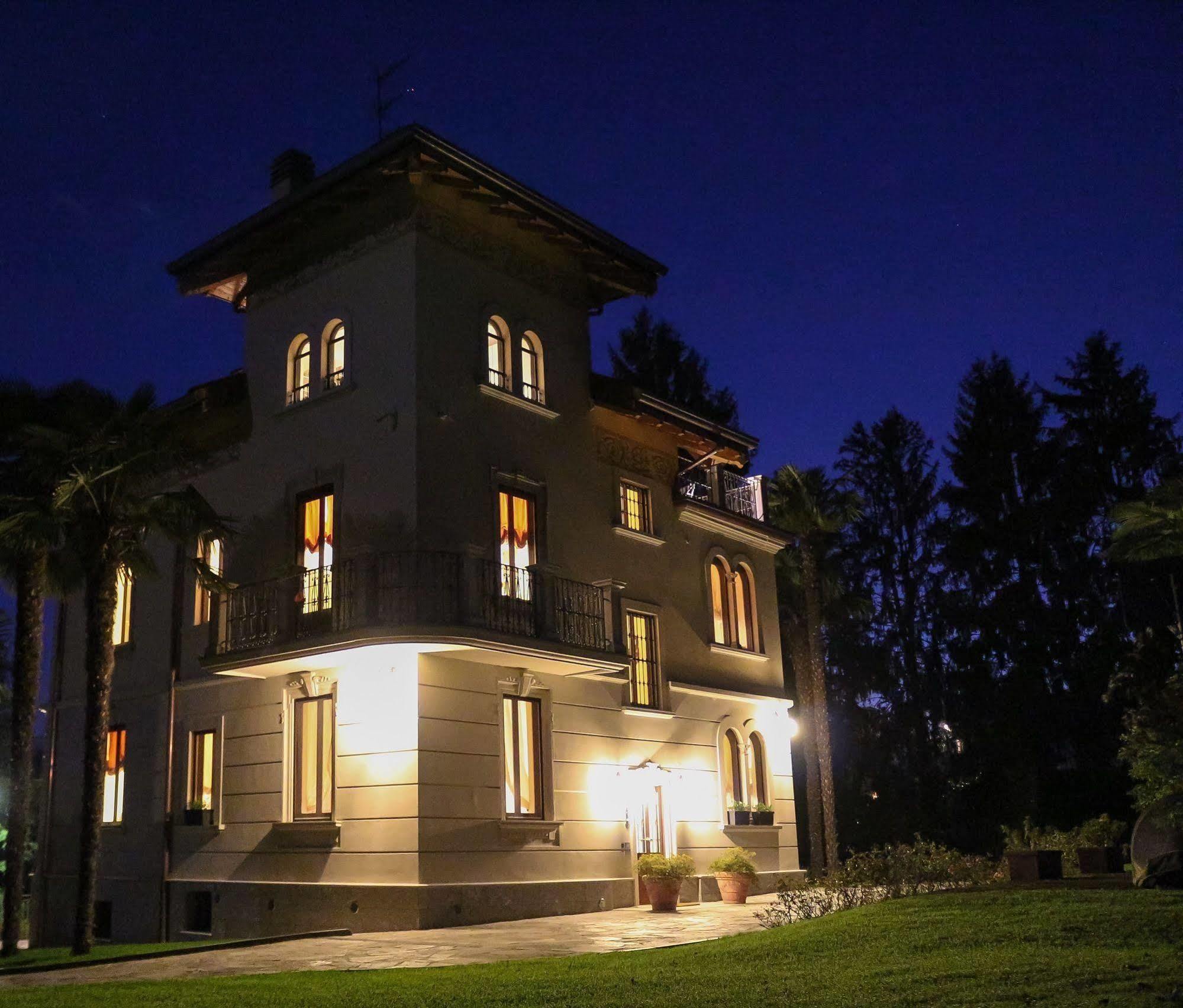 Villa Chiara B&B Biandronno Eksteriør bilde