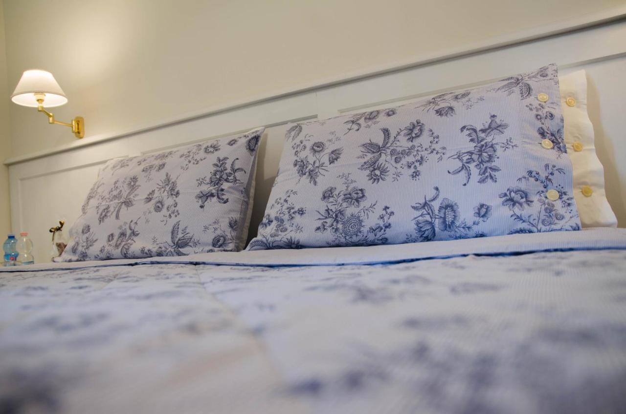 Villa Chiara B&B Biandronno Eksteriør bilde